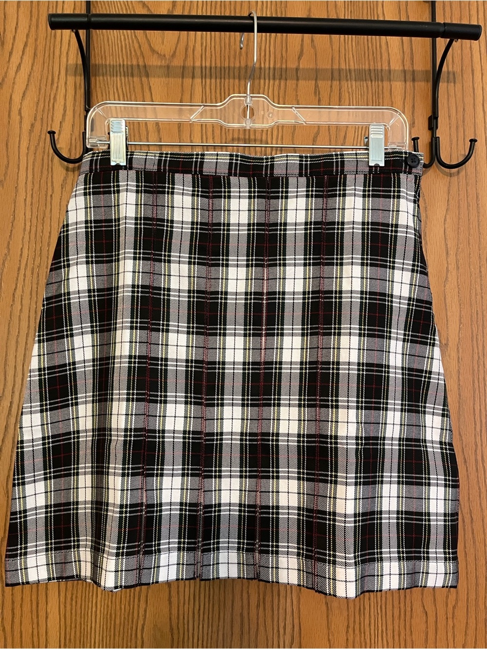 Lands' End Girls Black/White/Red Marymount Plaid/MacPherson Tartan Pleated Skir